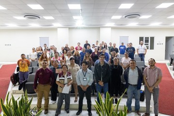 Capacitan en Unicaribe a emprendedores locales para fortalecer la economía de Q. Roo