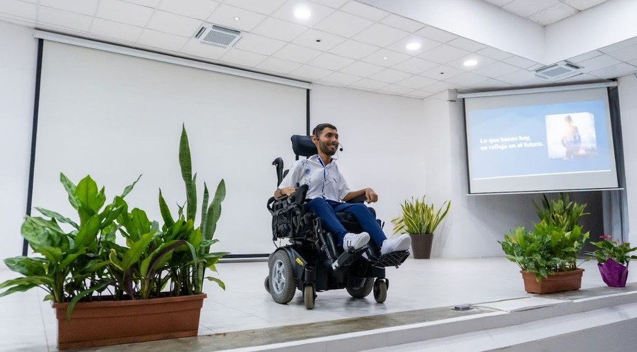 Presentan en Foro InnovaT de Unicaribe, la experiencia de un “Emprendimiento sin límites”