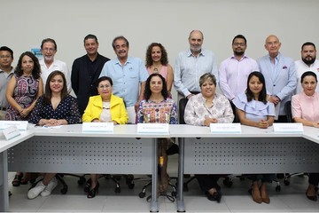 Instalan el Patronato de la  Universidad del Caribe