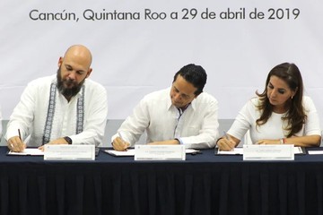 Atestigua Gobernador firma de acuerdo anticorrupción en la Universidad del Caribe