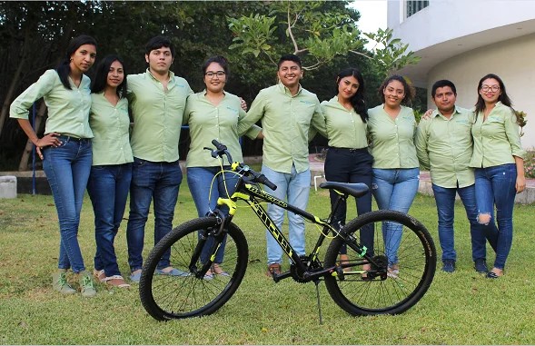 Estudiantes de la unicaribe  crean lámpara sustentables para bicicletas
