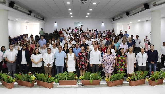 Unicaribe, ejemplo de institución educativa: secretaria de educación de qroo