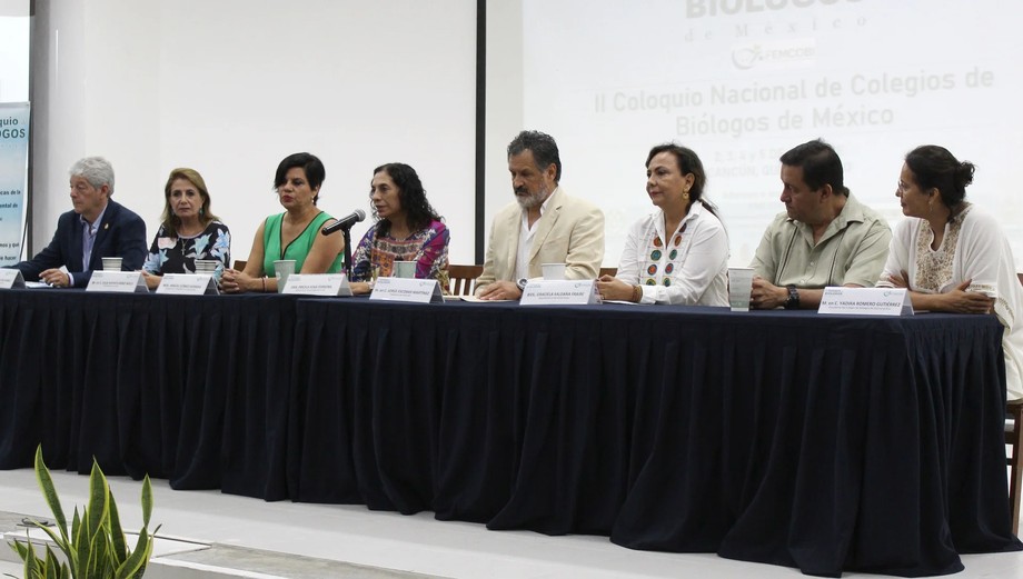 Universidad del caribe, sede del  ii coloquio nacional de colegios de biólogos