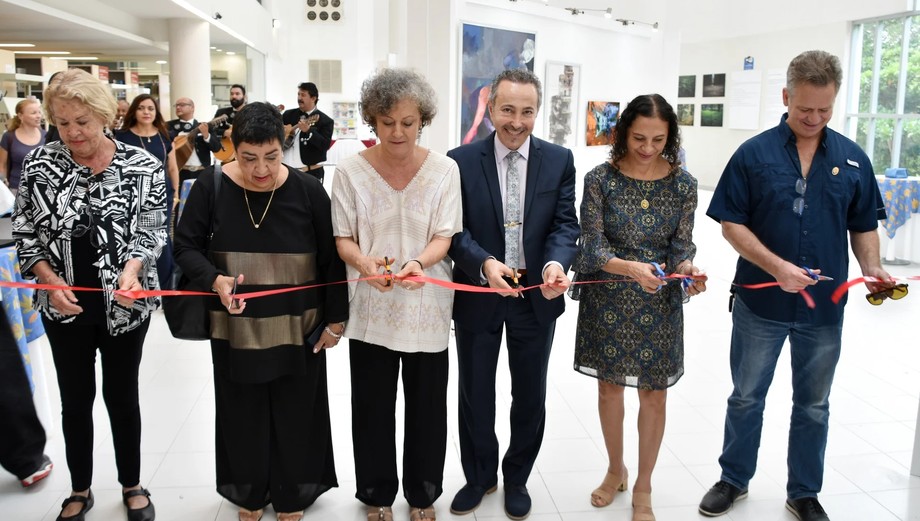 Inauguran en la unicaribe la exposición internacional de arte water for life