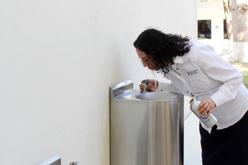 Estrena la Unicaribe infraestructura sostenible en el primer día de clases