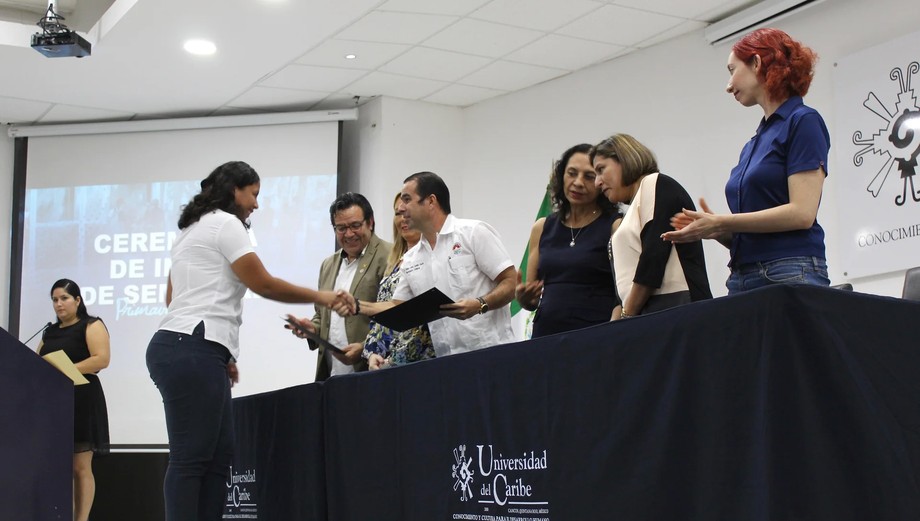 Reconocen autoridades calidad y prestigio de la universidad del caribe