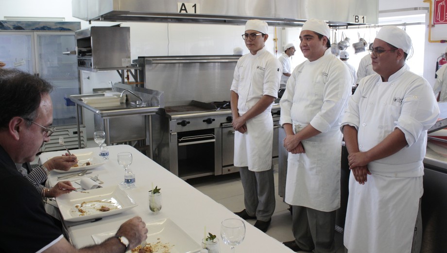 Estudiantes de Unicaribe serán evaluados  por profesionistas de la industria  turística y gastronómica