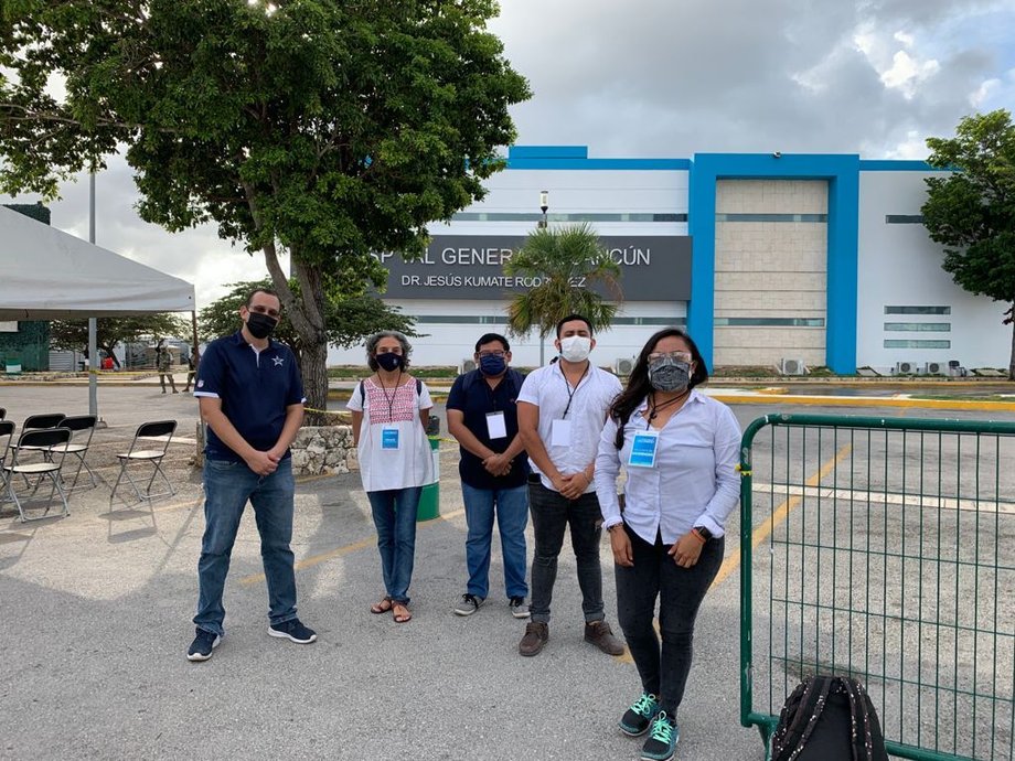 Reconocen labor de brigadistas de la Unicaribe en jornada de vacunación