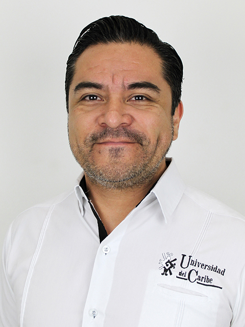 Dr. César Yáñez Santamaría